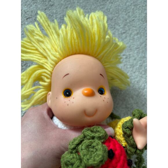 Vintage Strawberry Shortcake Hand Knitted Crochet Doll - Picture 5 of 7